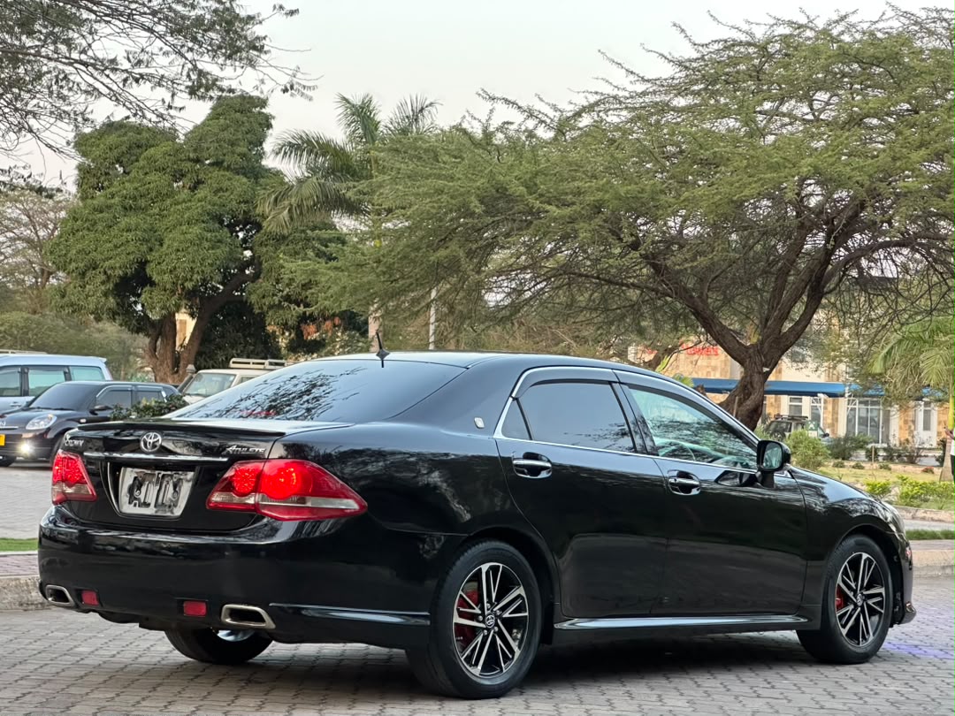 TOYOTA CROWN ATHLETES NEW thumbnail 11